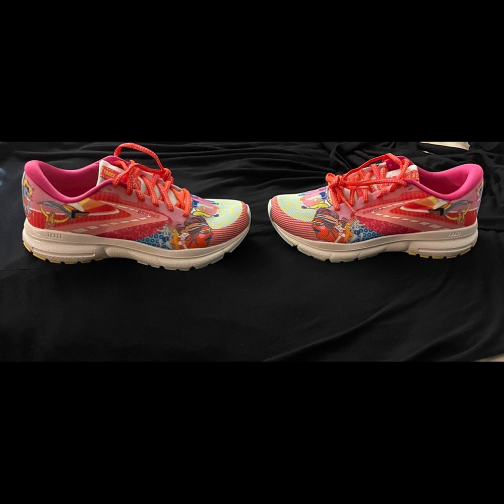 Brooks Trace 3 “Run Proud” running shoes size 8.5, never worn